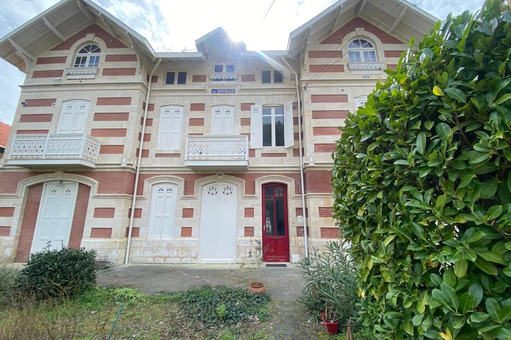 Pretty Cocoon With Two Balconies * Arcachon